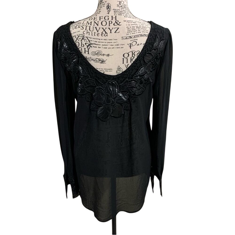 Hommage floral top size‎ small